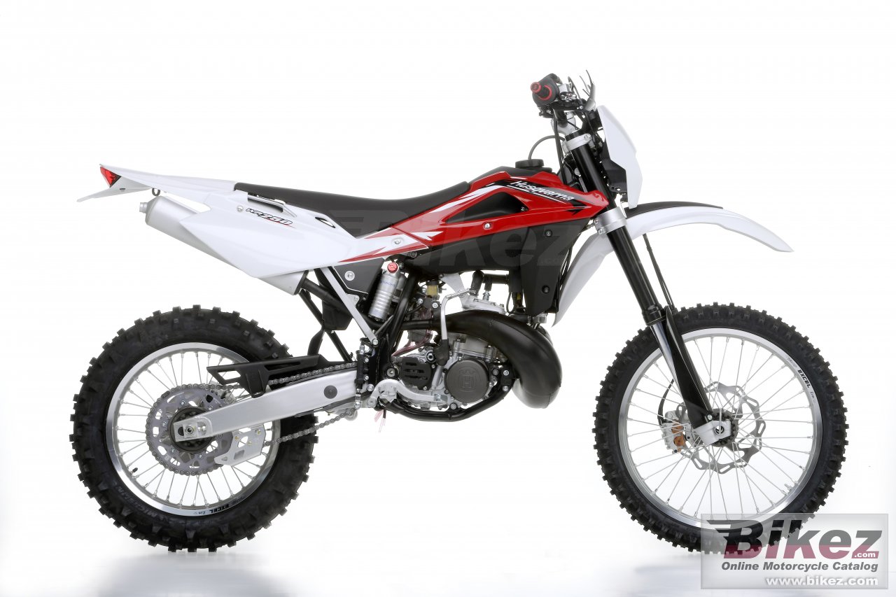 Big Husqvarna wr250 picture and wallpaper from Bikez.com